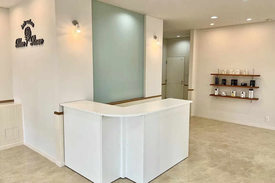 1階美容室 BlueRose